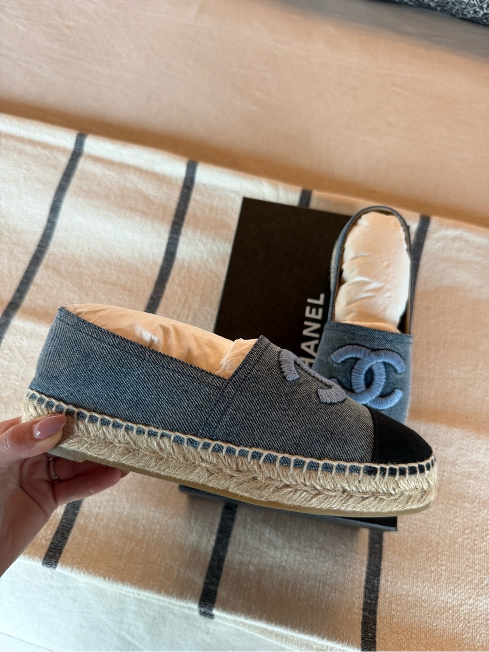 Size 36  21S Chanel denim espadrilles, pristine condition - Picture 6 of 10
